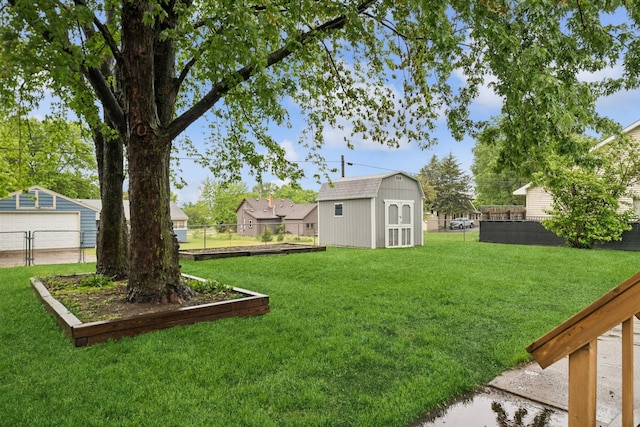 621 Irving Ave NW, Elk River, MN 55330 - view of yard with a detached garage
