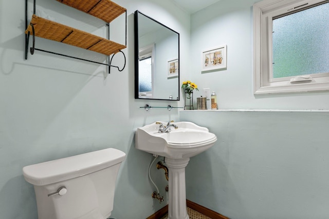 18520 29th Ave N, Plymouth, MN 55447 - half bath with toilet
