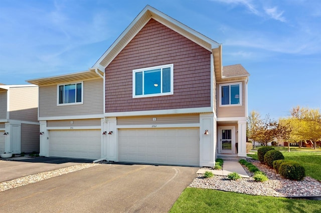 2762 134th St W, Rosemount, MN 55068 - view of front facade with a garage and driveway
