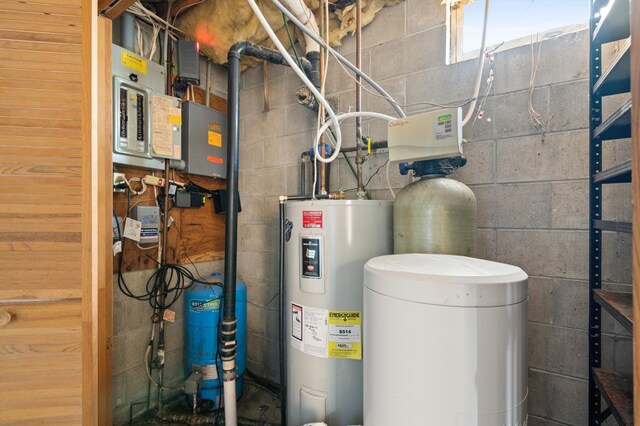 13144 Maple Circle Dr SE, Hudson Twp, MN 56334 - utilities with electric water heater and electric panel