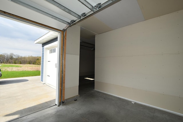 1800 20th Avenue Cir NE, Kasson, MN 55944 - view of garage