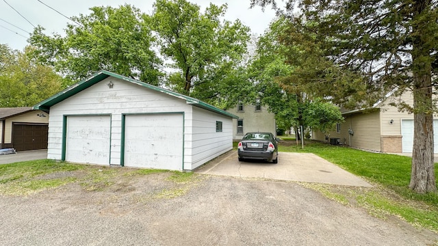226 3rd Ave NE, Saint Cloud, MN 56304 - view of detached garage