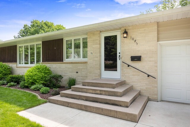 1045 Jefferson St SE, Hutchinson, MN 55350 - photo 2