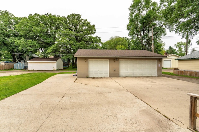 504 Laurel St, Fergus Falls, MN 56537 - detached garage with a storage shed