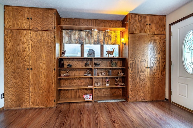 504 Laurel St, Fergus Falls, MN 56537 - entryway featuring wood finished floors