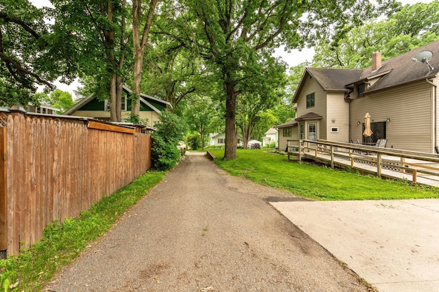 504 Laurel St, Fergus Falls, MN 56537 - view of yard