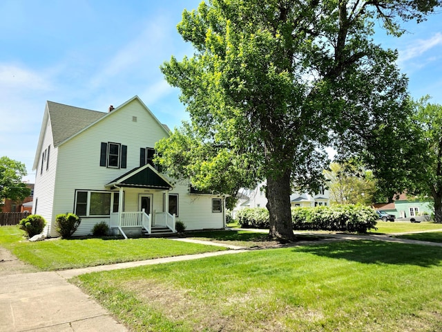 2550 Linden, Slayton, MN 56172 - view of front facade with a front yard