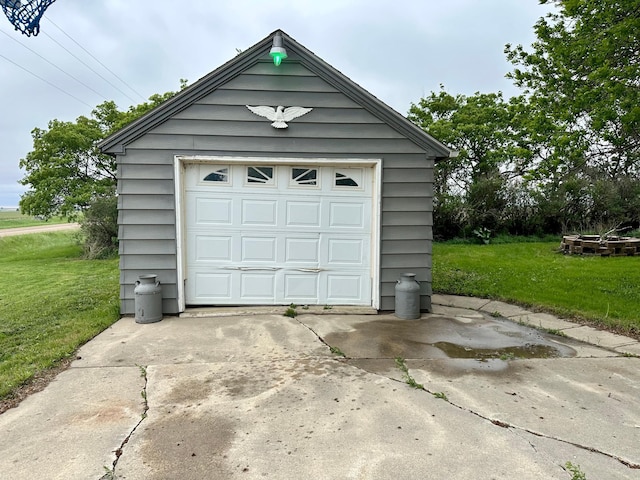 210 160th Ave, Osborne Twp, MN 56128 - detached garage with driveway