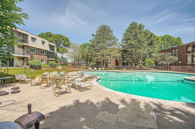 255 Westview Dr Unit 305, West Saint Paul, MN 55118 - community pool featuring a patio area