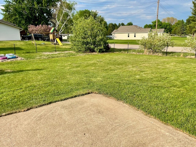 729 10th St E, Wabasha, MN 55981 - view of yard featuring a playground