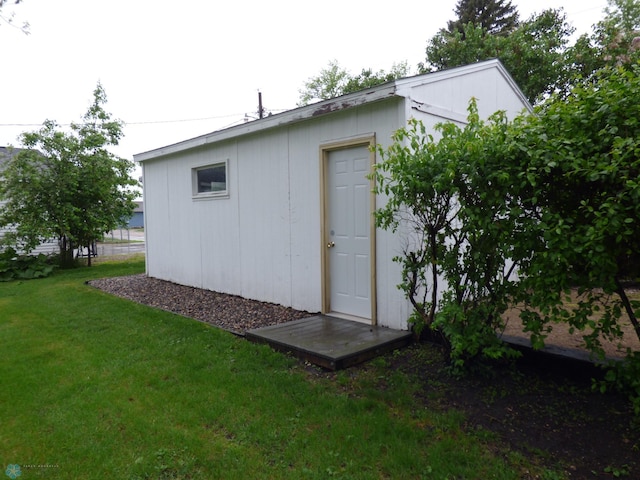 423 9th St N, Wahpeton, ND 58075 - view of outdoor structure