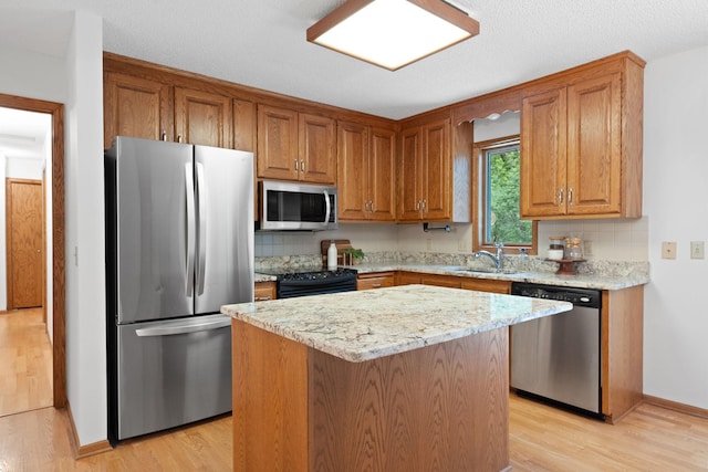 1527 Clarendon Dr, Minnetonka, MN 55391 - photo 12