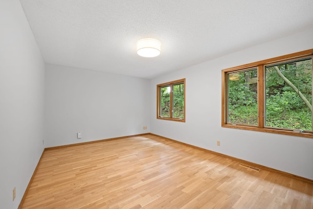 1527 Clarendon Dr, Minnetonka, MN 55391 - photo 30