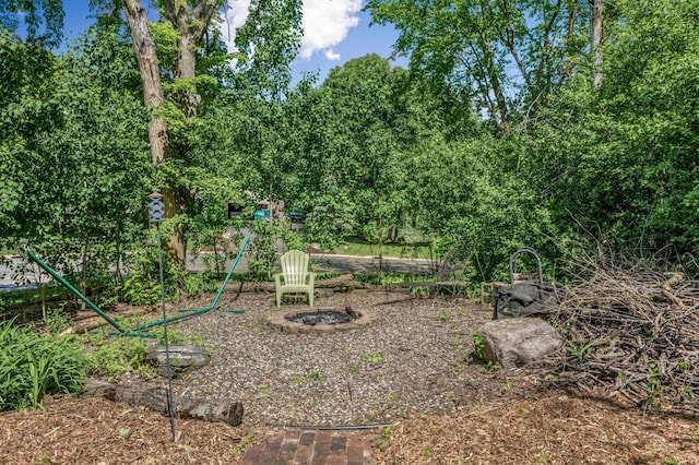 7712 Bester Ave, Inver Grove Heights, MN 55076 - view of yard with a fire pit
