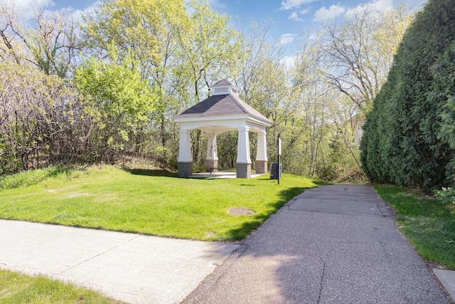 8766 Benson Way Unit 84, Inver Grove Heights, MN 55076 - view of community with a gazebo and a lawn