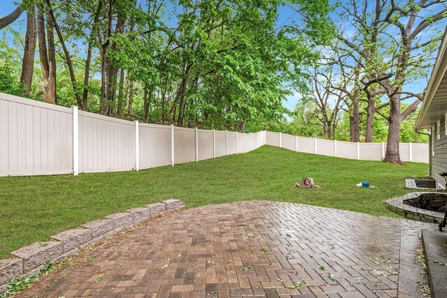 5078 Vine Hill Rd, Deephaven, MN 55331 - view of yard with a patio