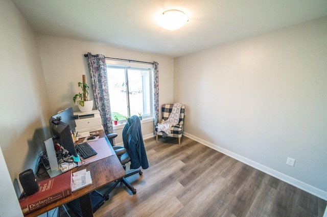 1004 Blanch Ct, Mantorville, MN 55955 - office area with wood finished floors and baseboards