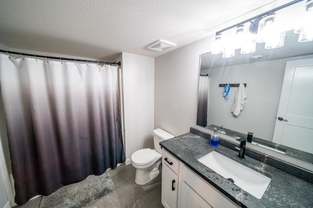 1004 Blanch Ct, Mantorville, MN 55955 - full bath with toilet, vanity, a textured ceiling, and curtained shower