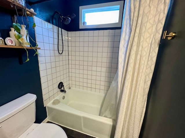 2728 Pine Ave, Slayton, MN 56172 - full bath featuring toilet and shower / tub combo with curtain