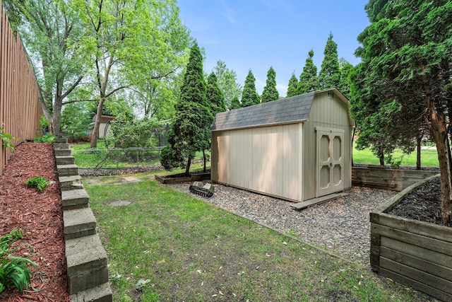 500 Mackubin Cir, Shoreview, MN 55126 - view of yard