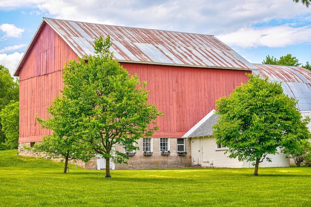 8632 Neal Ave S, Denmark Twp, MN 55033 - view of building exterior with a barn