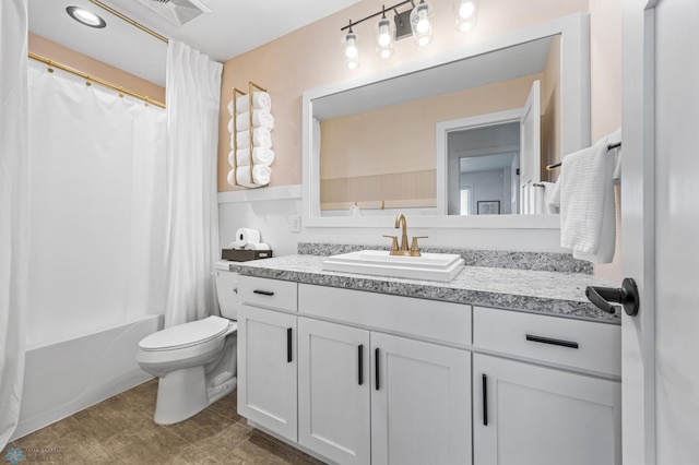 508 13th St NE, Dilworth, MN 56529 - bathroom with vanity, toilet, and shower / bath combo with shower curtain