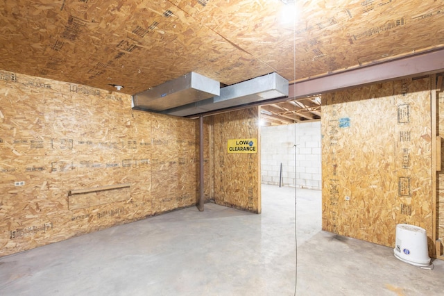 8464 Greenwood Dr, Mounds View, MN 55112 - view of unfinished below grade area