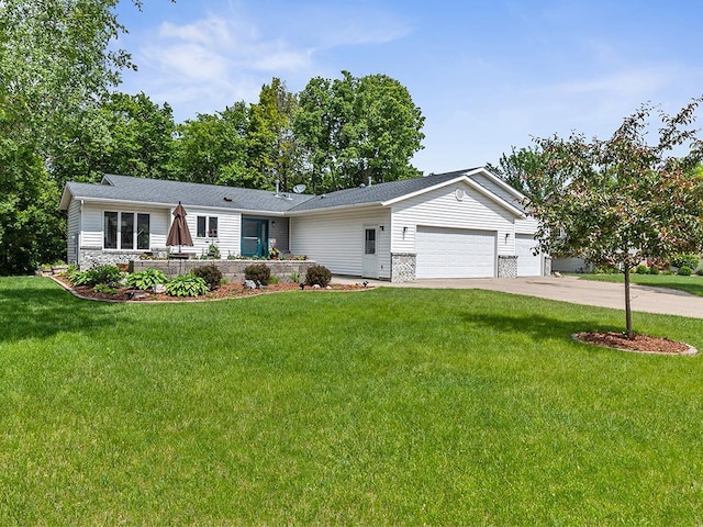 216 Crestview Cir, Jordan, MN 55352 - ranch-style house featuring an attached garage, a front yard, and driveway