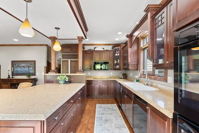 1595 River Shore Dr, Hastings, MN 55033 - kitchen featuring a sink, dishwasher, crown molding, oven, and light wood-type flooring