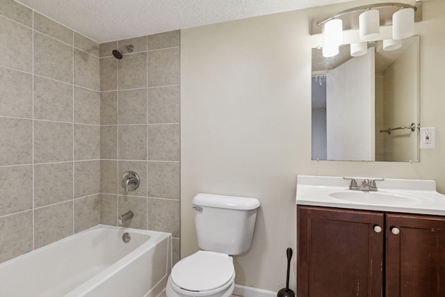 2005 Nokomis Ave, Saint Paul, MN 55119 - bathroom with toilet, vanity, shower / tub combination, a textured ceiling, and baseboards