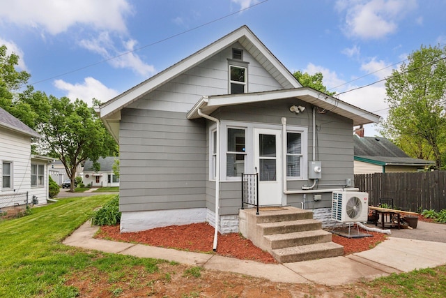 2005 Nokomis Ave, Saint Paul, MN 55119 - bungalow-style home featuring ac unit
