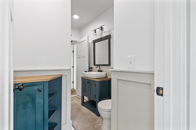 7537 Wentworth Ave, Richfield, MN 55423 - bathroom featuring vanity and toilet