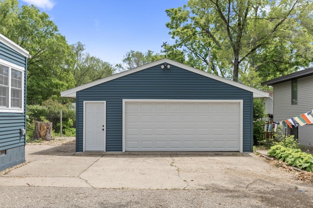 7537 Wentworth Ave, Richfield, MN 55423 - view of detached garage