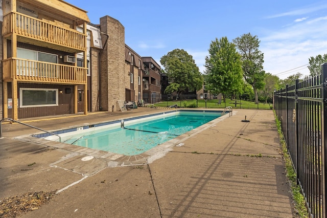 4207 Lakeside Ave N Unit 328, Brooklyn Center, MN 55429 - view of community pool