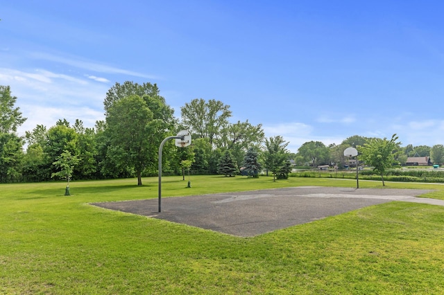 4207 Lakeside Ave N Unit 328, Brooklyn Center, MN 55429 - view of sport court with community basketball court and a lawn