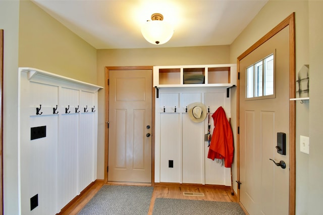 1756 34th St NE, Sauk Rapids, MN 56379 - mudroom featuring wood finished floors