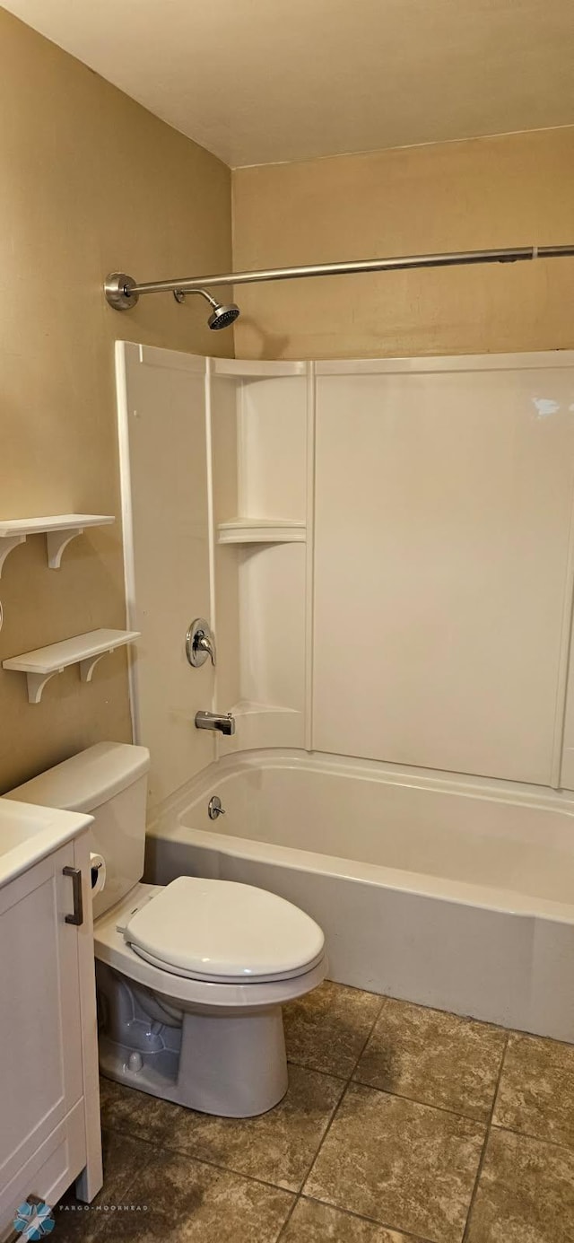 911 16th St N, Moorhead, MN 56560 - full bath featuring toilet, washtub / shower combination, and vanity
