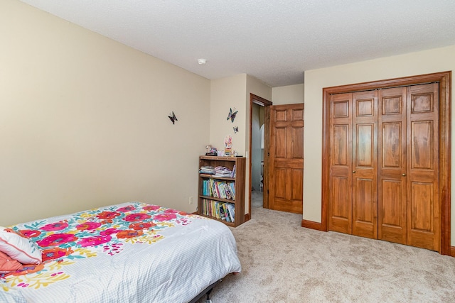 3514 Douglas Dr N, Crystal, MN 55422 - carpeted bedroom with a closet