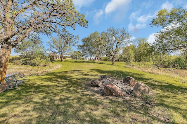 19663 County Road 9 NE, New London Twp, MN 56273 - view of green lawn