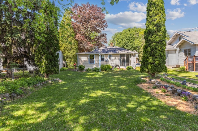 926 Bellows St, West Saint Paul, MN 55118 - view of yard