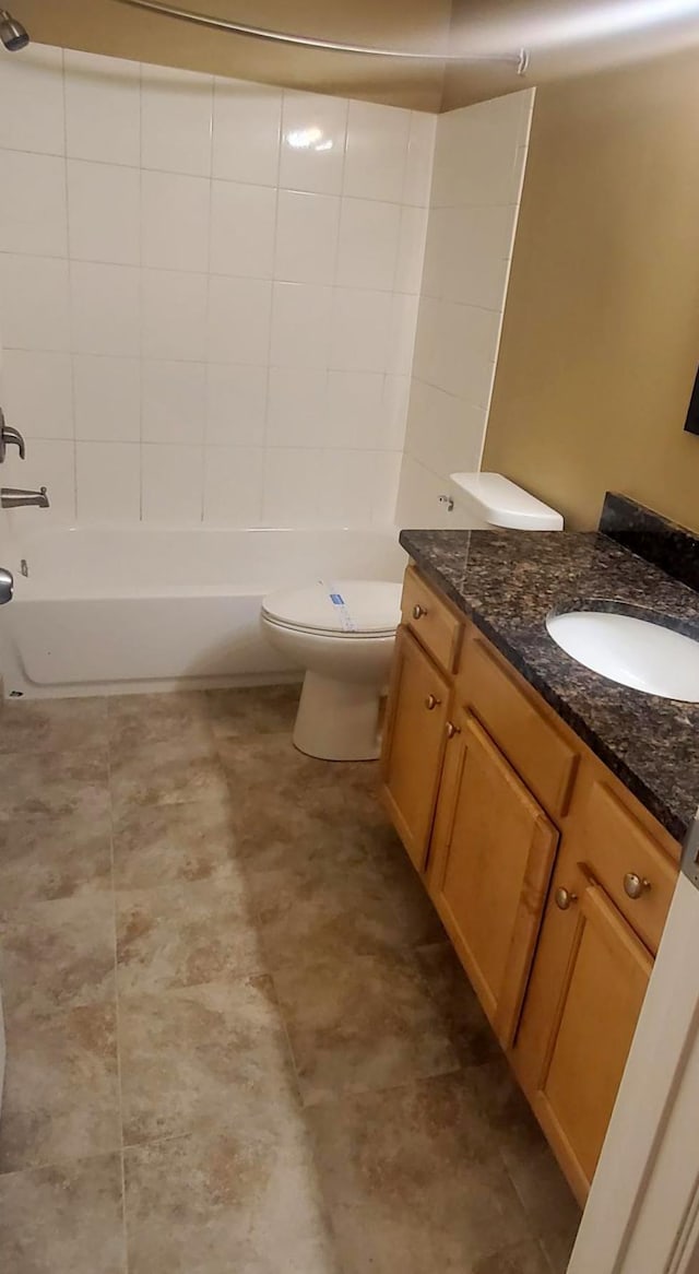 3155 Coachman Rd Unit 350, Eagan, MN 55121 - full bath featuring vanity and shower / bathtub combination