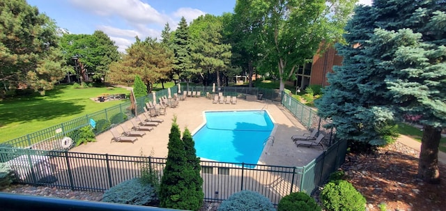 3155 Coachman Rd Unit 350, Eagan, MN 55121 - community pool featuring a patio and view of wooded area