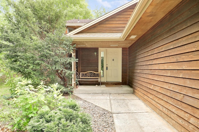 view of exterior entry