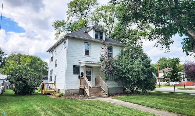728 8th St N, Fargo, ND 58102 - traditional style home with a front yard