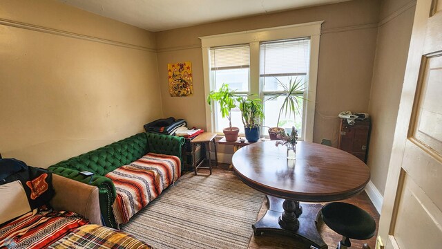728 8th St N, Fargo, ND 58102 - bedroom featuring baseboards