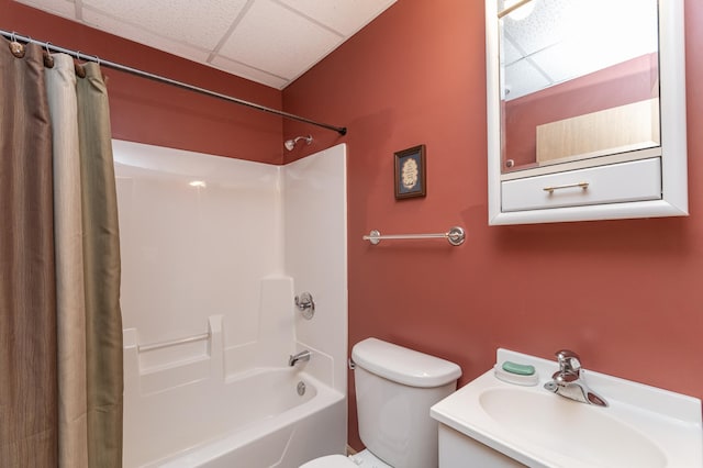 42340 County 50th Blvd, Minneola Twp, MN 55983 - bathroom with a paneled ceiling, shower / bathtub combination with curtain, toilet, and vanity