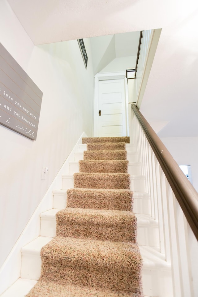 2758 220th St, Madison, MN 56256 - view of stairway