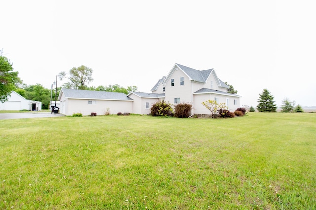 2758 220th St, Madison, MN 56256 - view of side of property with a lawn