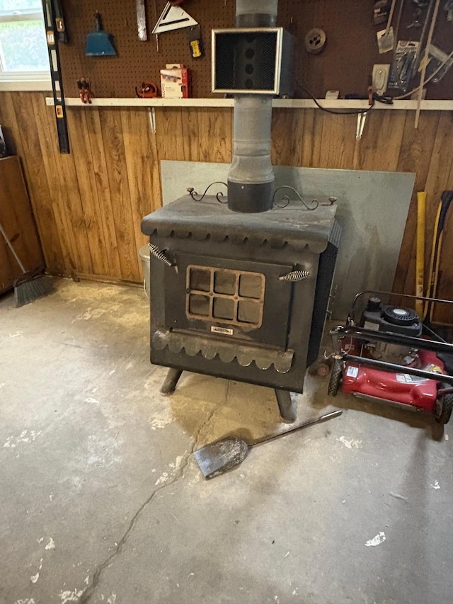 809 14th St S, Benson, MN 56215 - detailed view of concrete flooring and wooden walls