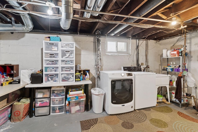 4034 Nokomis Ave, Minneapolis, MN 55406 - washroom featuring washing machine and clothes dryer